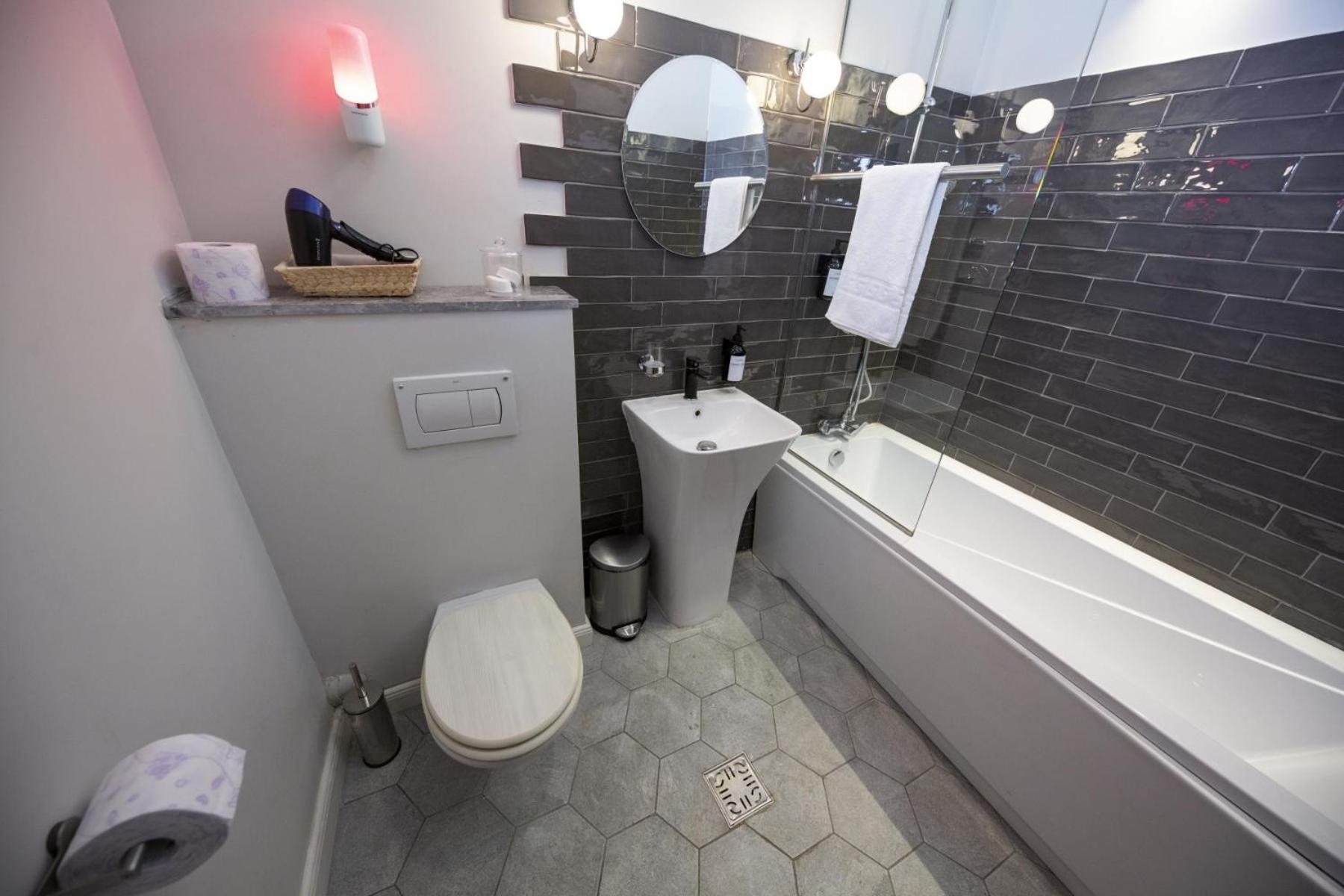 Athenaeum Spacious& Cozy 1Br Prime Location W Balcony Bucureşti Eksteriør bilde