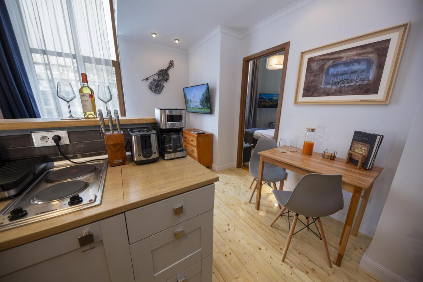 Athenaeum Spacious& Cozy 1Br Prime Location W Balcony Bucureşti Eksteriør bilde